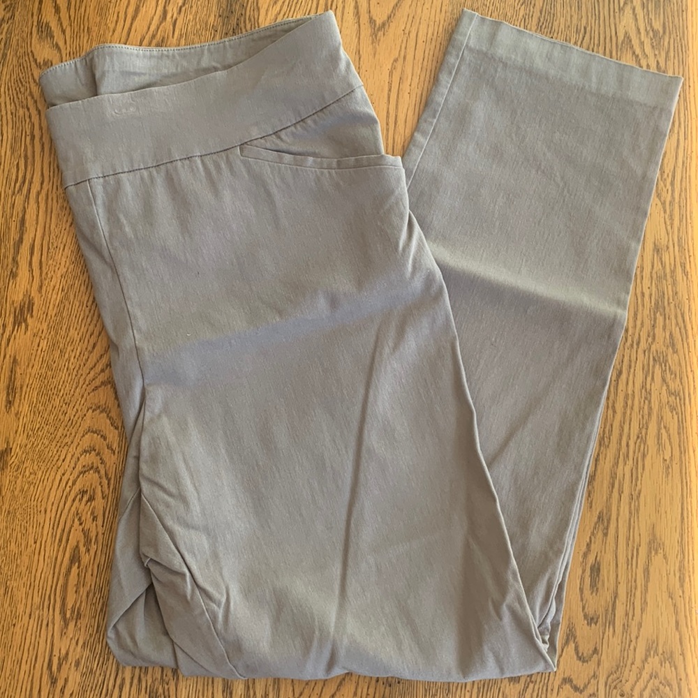 Chico’s Fabulously Slimming Pants